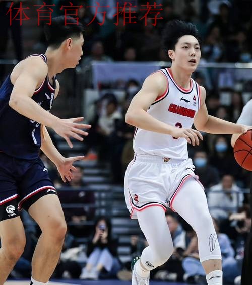 大胜辽宁33分!广东U18男篮挺进四强,潜力中锋完胜同龄人 大胜辽宁33分!广东U18男篮挺进四强,潜力中锋完胜同龄人